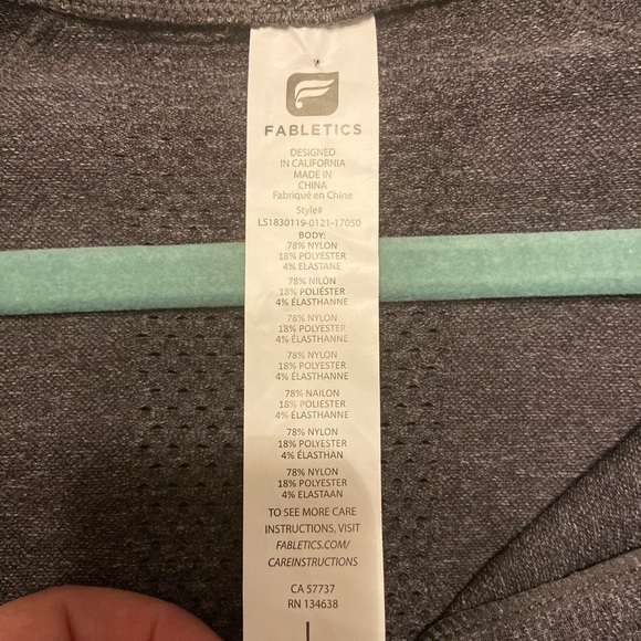 Fabletics Pullover Large 1/4 zip - Picture 3 of 6